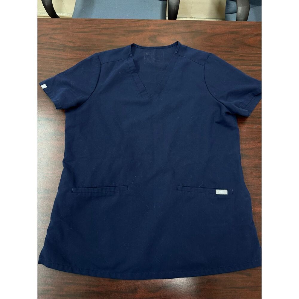 Figs Navy Casma V-Neck Three Pocket Scrub Top Size Medium